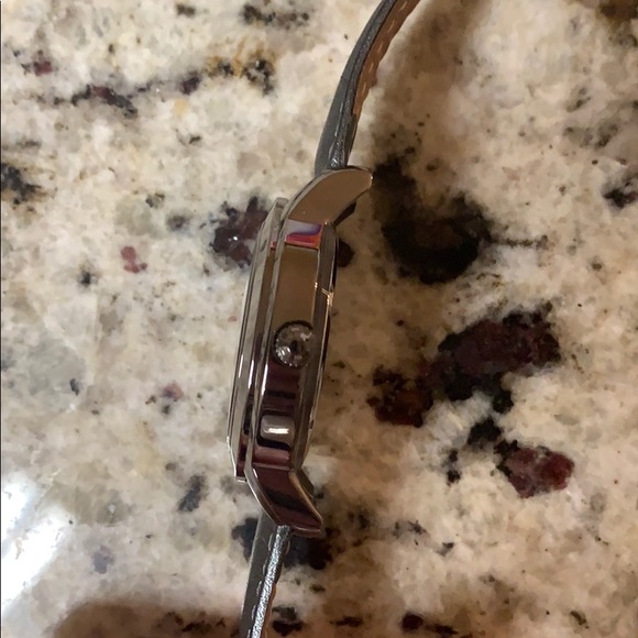 Stunning DKNY Silver Grey Watch (New Battery) - Picture 3 of 5